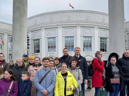 Акция «Споем гимн вместе» в канун Дня Государственного флага, Государственного герба и Государственного гимна