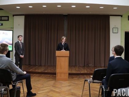 Сотрудники института выступили на обучающих курсах для финалистов Всебелорусской Лиги дебатов