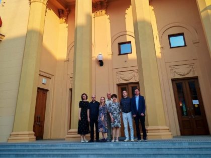 Просмотр художественного фильма «Одно на двоих»