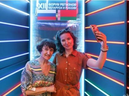 В Минске открылась выставка-ярмарка регионов Беларуси и России